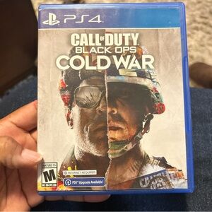Call of Duty: Black Ops Cold War for PS4 - Blue Case